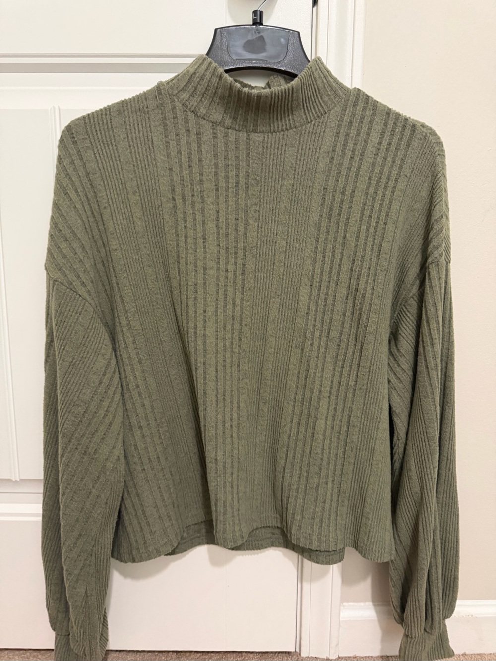 SHEIN Olive Green Ribbed Mock Neck Sweater